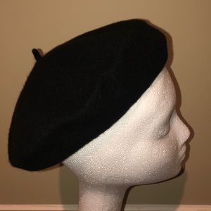 Black Beret Hat